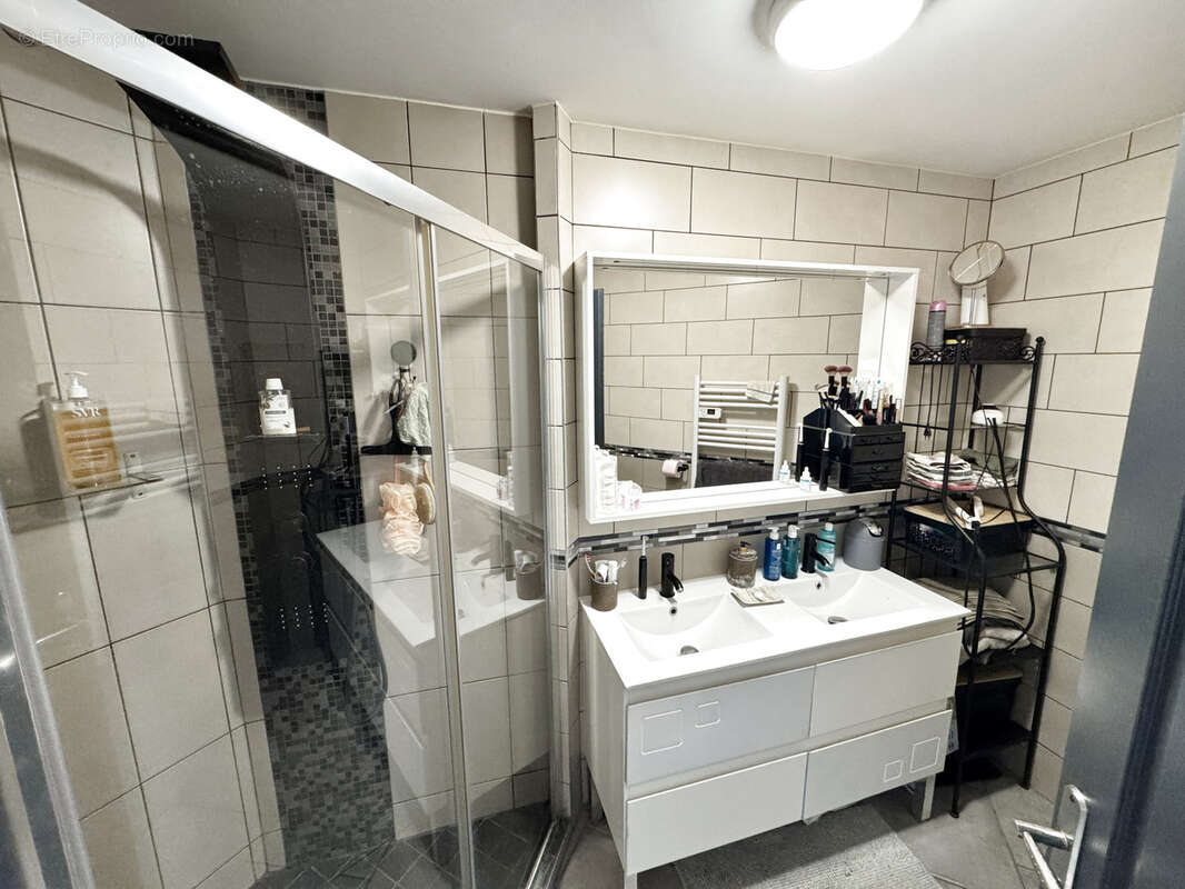 Appartement à FEYZIN