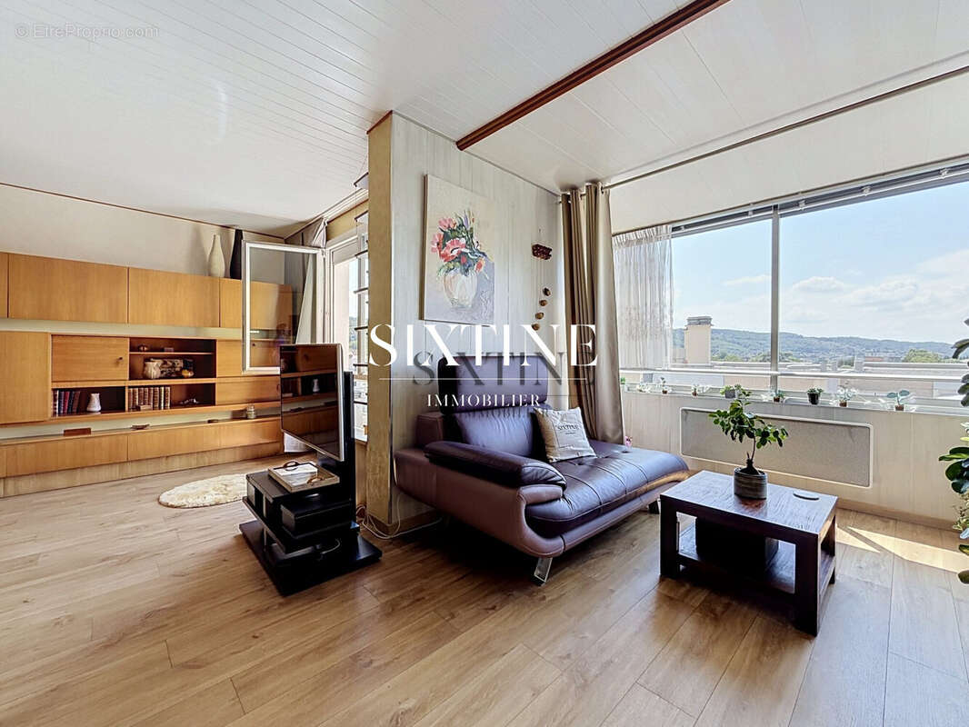 Appartement 121 m² à Bourgoin-Jallieu  - photo 4