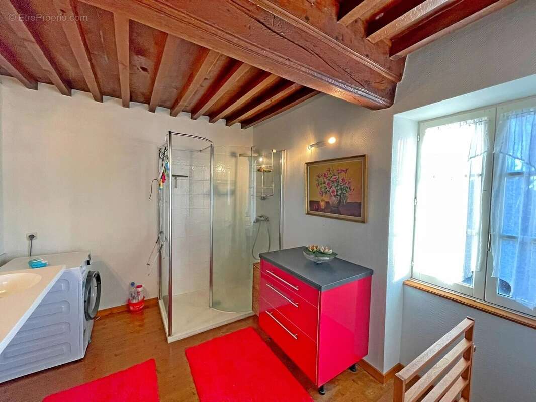 Maison à DUN-LES-PLACES