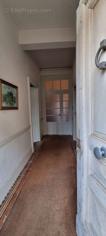 Maison à NEGREPELISSE