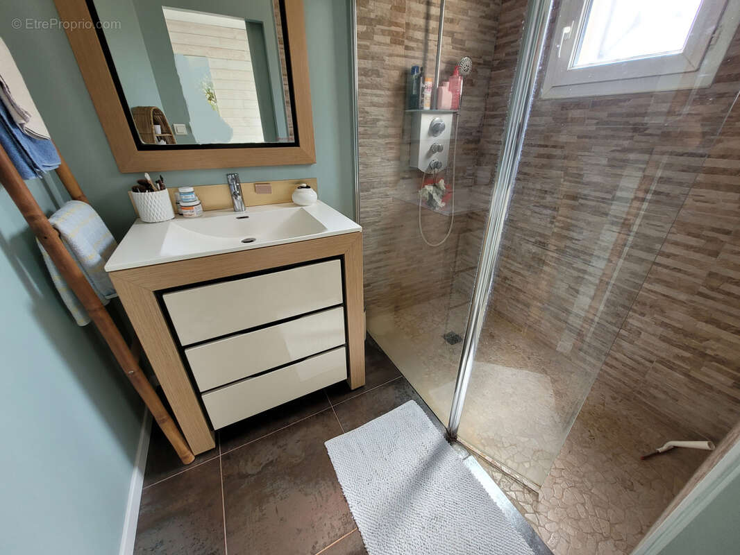 Maison à SAINTE-BAZEILLE