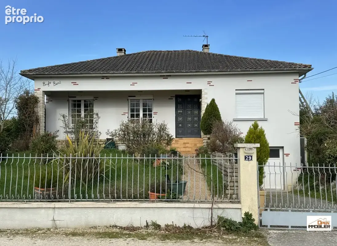 Maison à PUJOLS