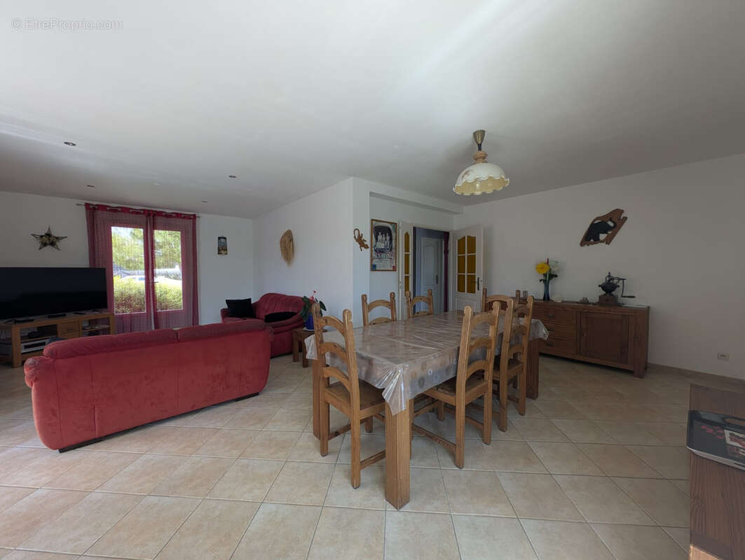 Maison à LEZIGNAN-CORBIERES