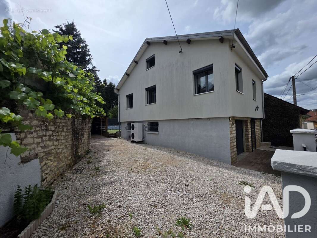 Maison 111 m² à Mailley-Et-Chazelot  - photo 3