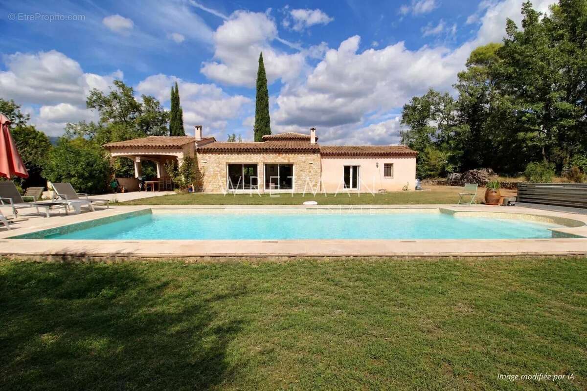 Maison à FAYENCE