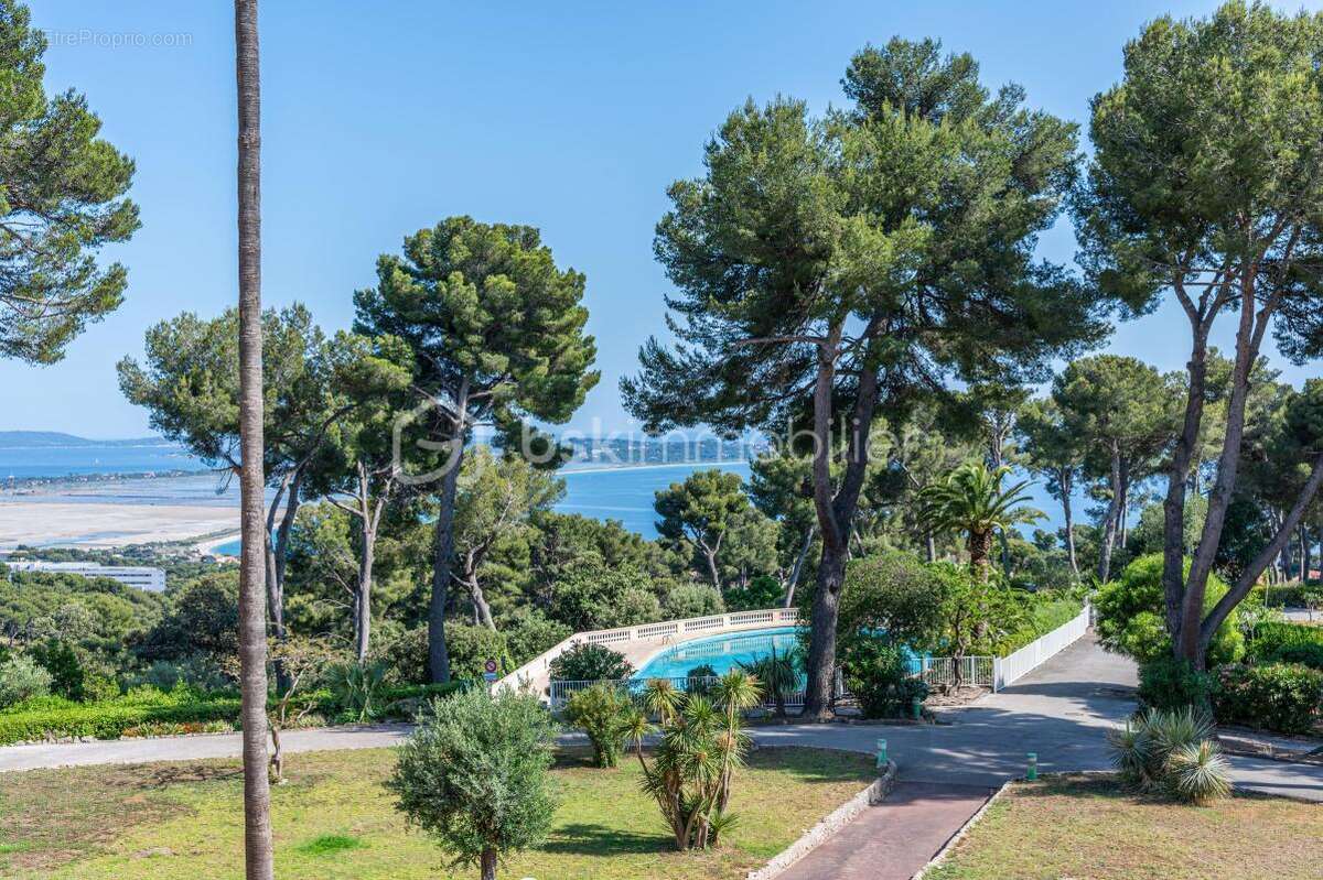 Appartement à HYERES
