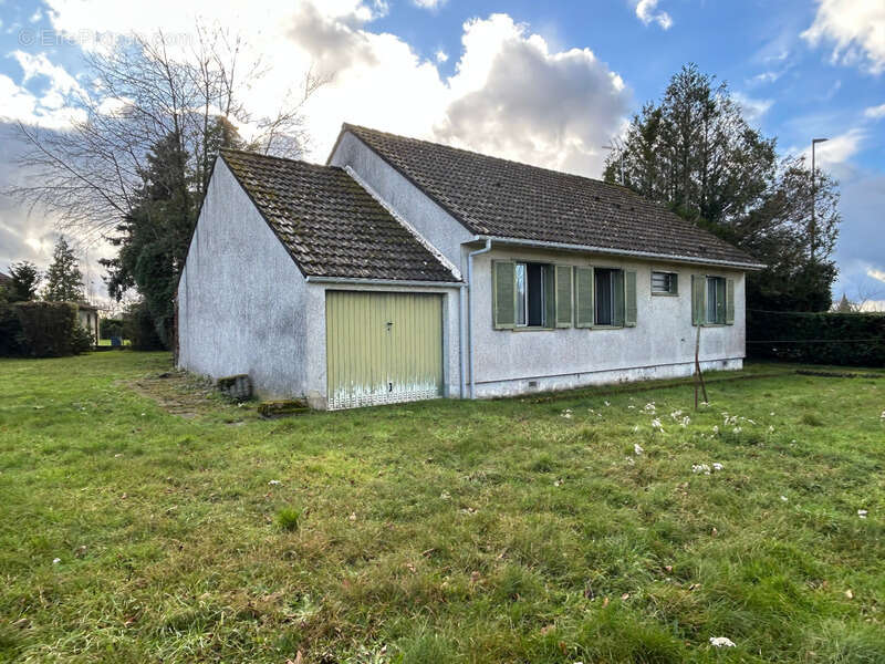 Maison à CHAMPIGNELLES