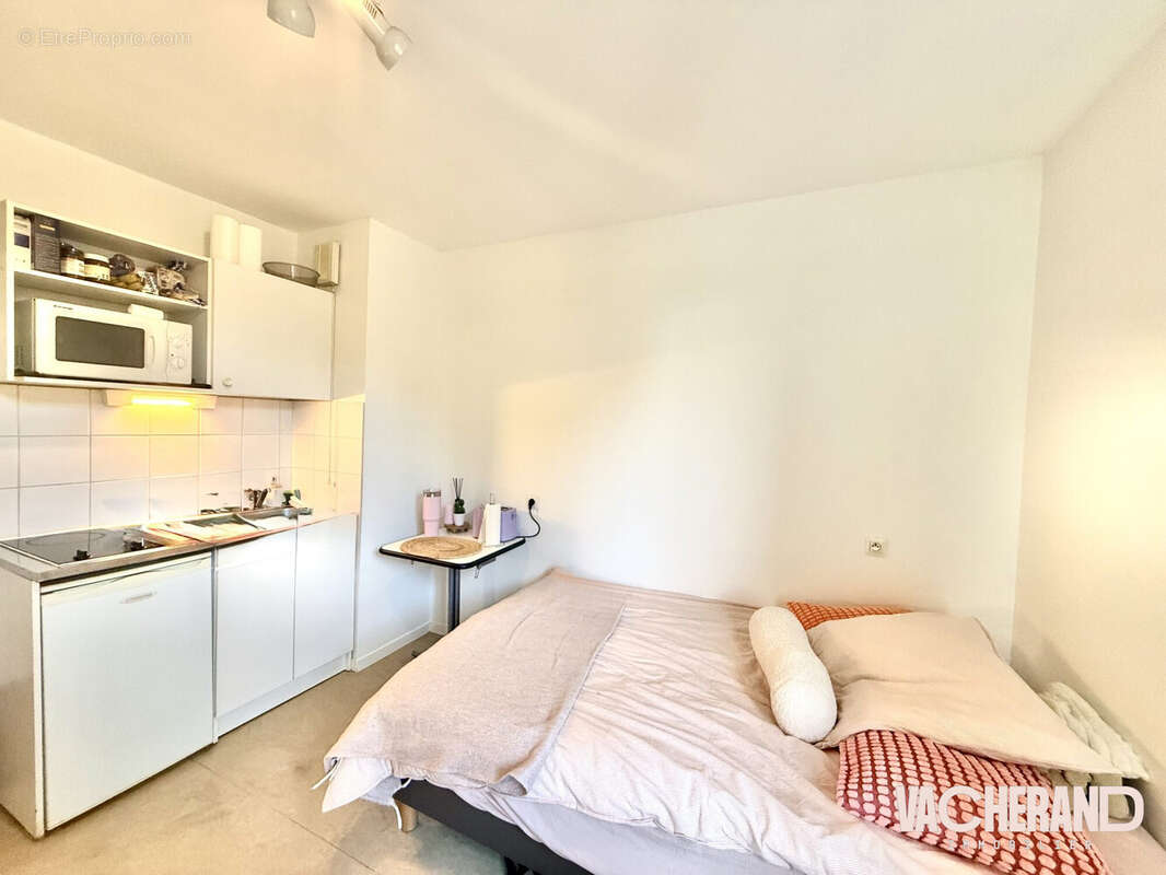 Appartement 18 m² à Lille  - photo 2