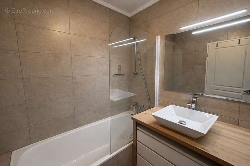 Appartement à SAINT-GENIS-POUILLY