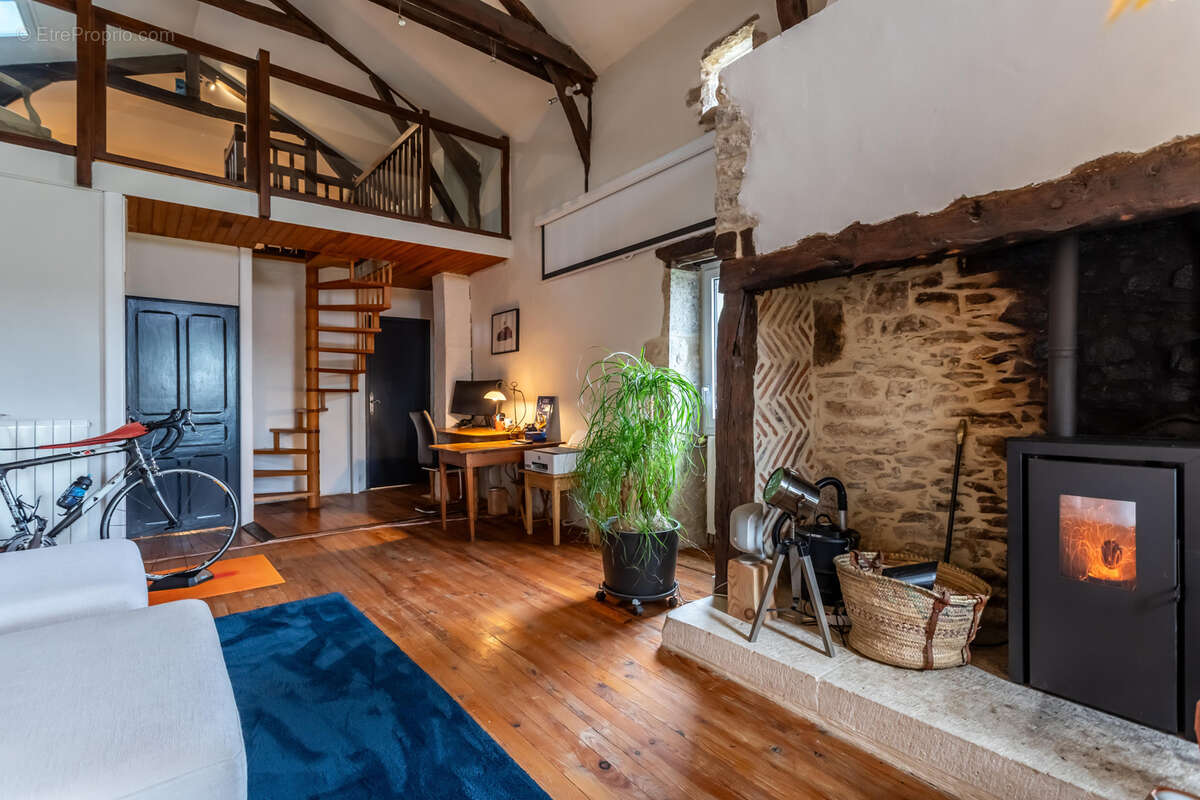 Propriété de campagne avec gîte, écuries et dépendances - photo 25