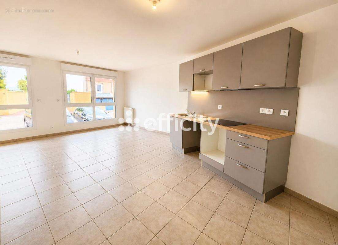 Appartement à OUISTREHAM