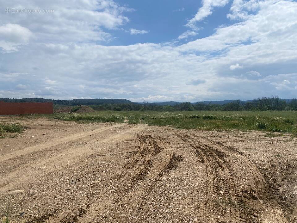 Terrain à FERRALS-LES-CORBIERES