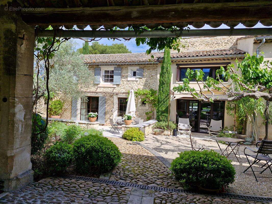 Maison à MAUBEC