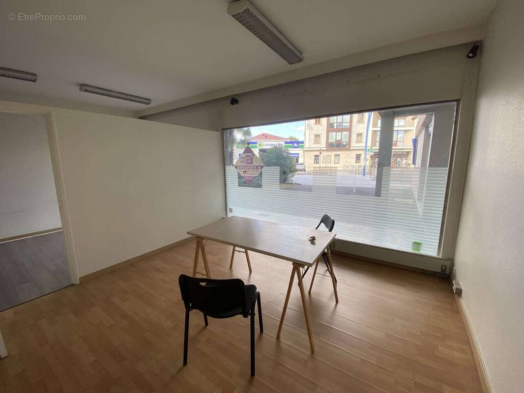 Commerce à SAINT-GAUDENS