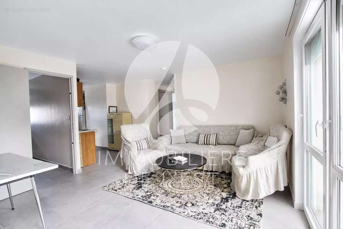 Appartement à LYON-8E