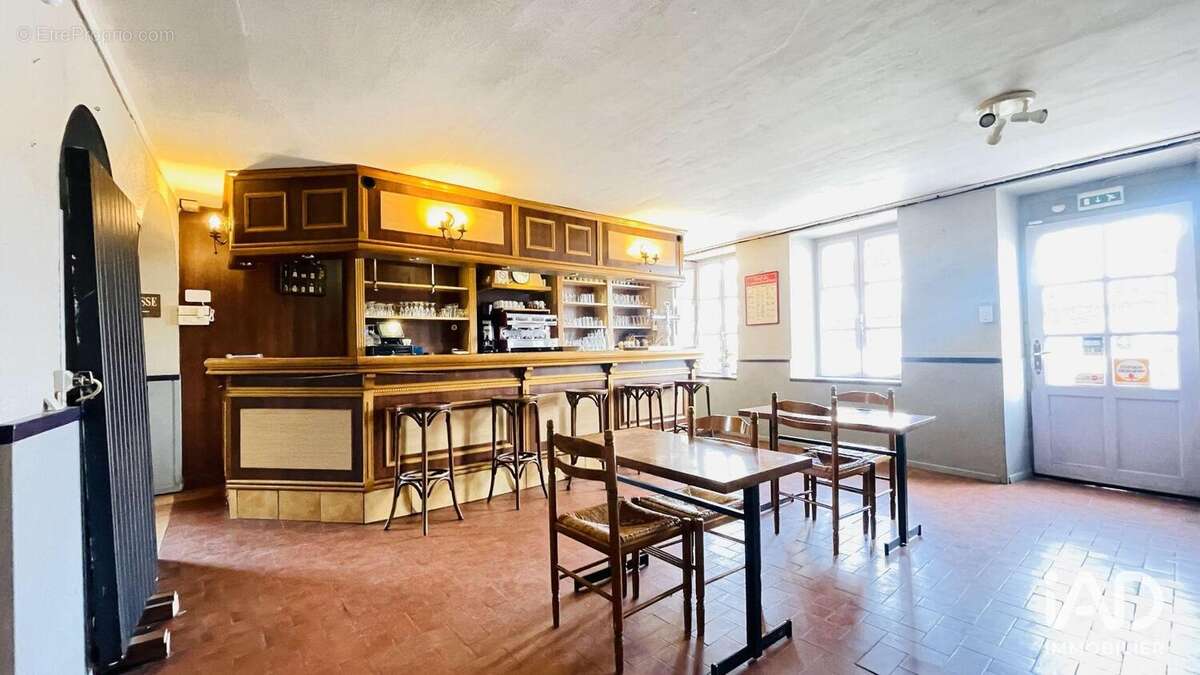 Photo 2 - Commerce à CHEPTAINVILLE