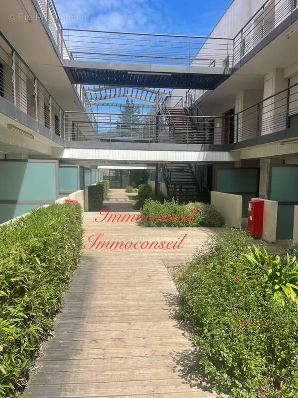 INVESTISSEMENT T1 22 M2 terrasse, 13510 - photo 12