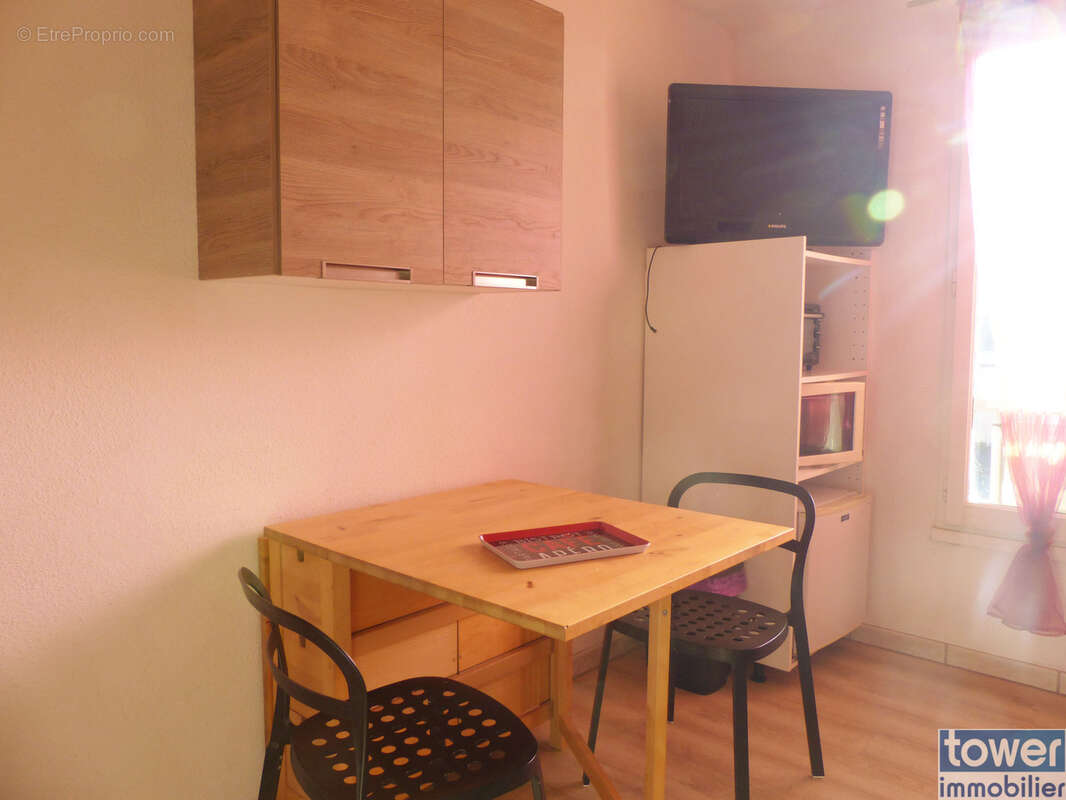 Appartement à LAMALOU-LES-BAINS