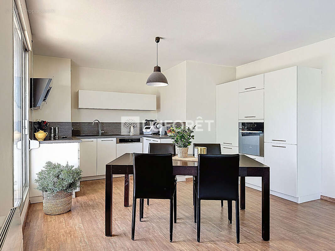 Appartement à TASSIN-LA-DEMI-LUNE