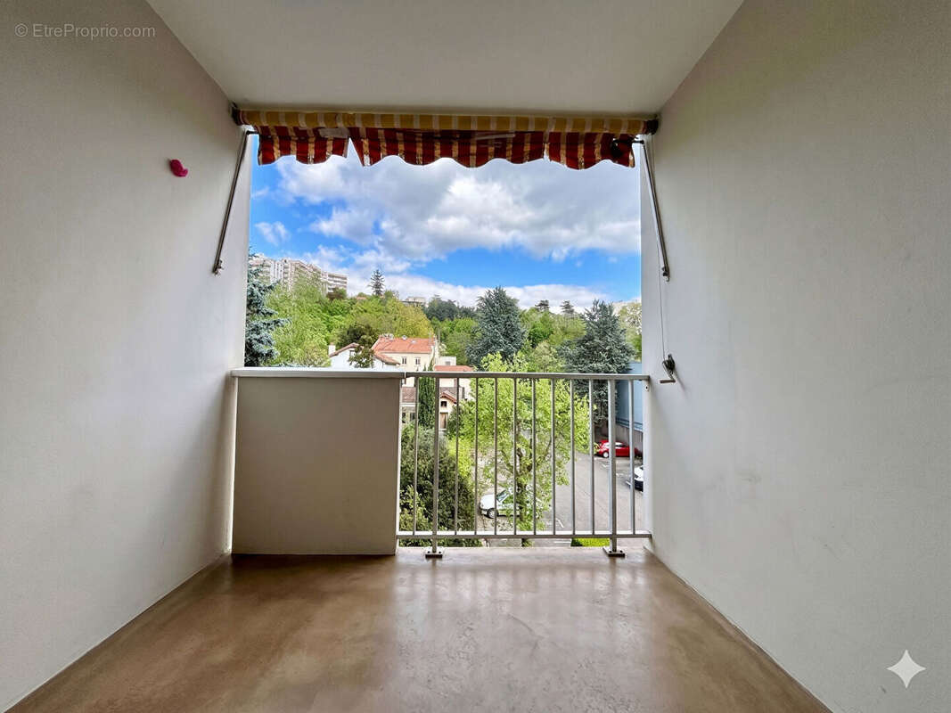 Appartement à TASSIN-LA-DEMI-LUNE