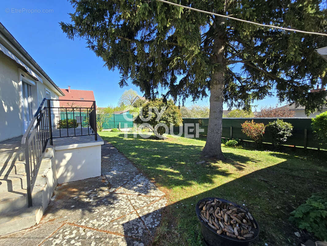 Maison à MILLY-LA-FORET