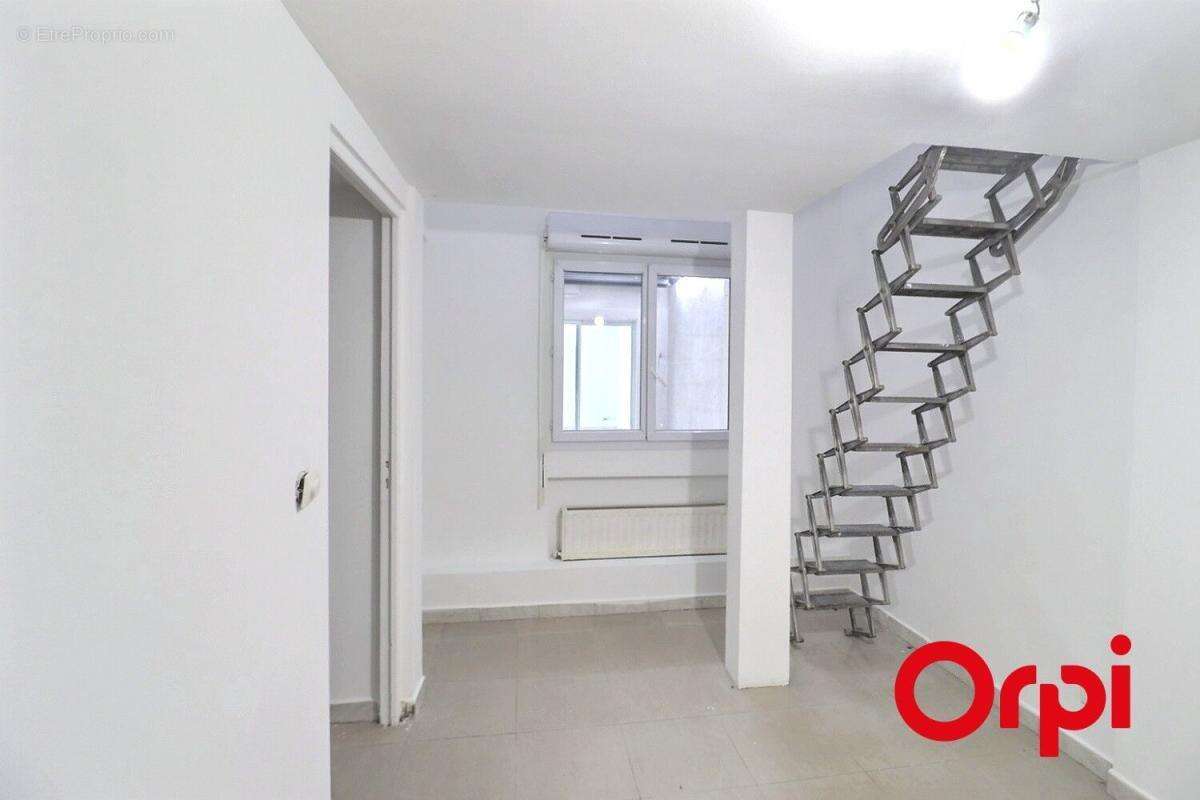 Commerce à MARSEILLE-15E