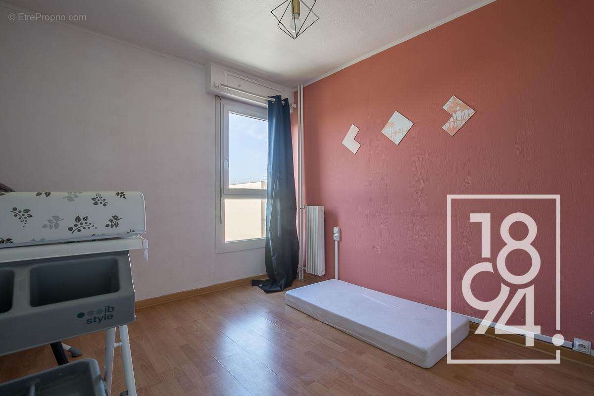 Appartement à MARSEILLE-13E