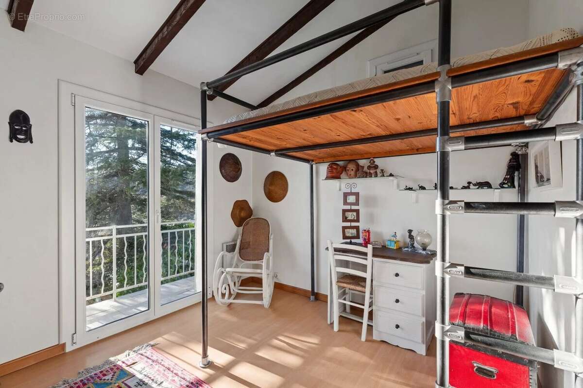 Maison à VILLENEUVE-LOUBET