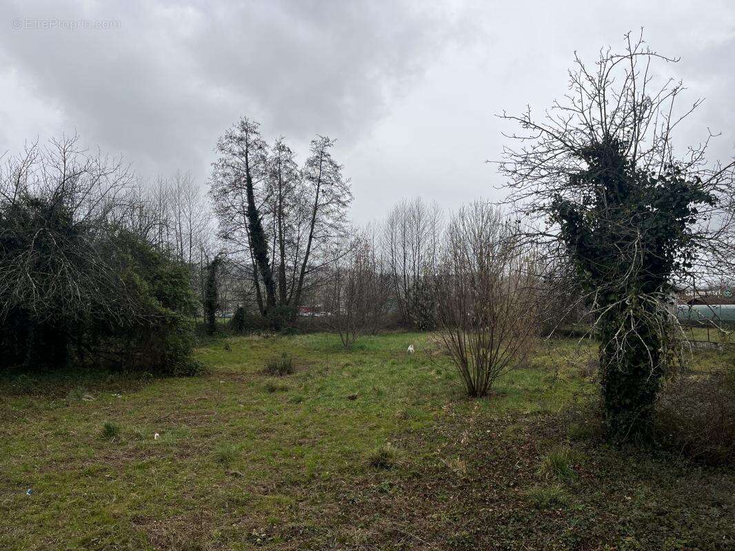 Terrain à SAINT-CERE