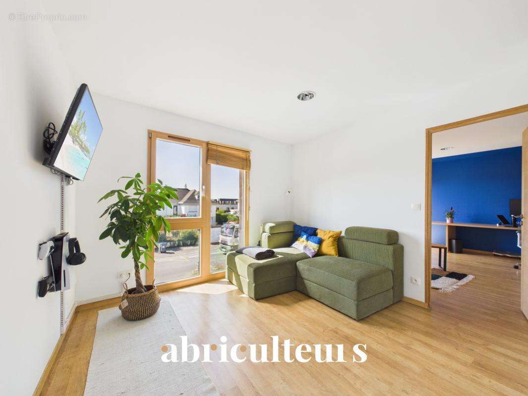 Maison familiale d'architecte de 219M2 en vente à Rezé, rue de l’Aérodrome (44400) - photo 13