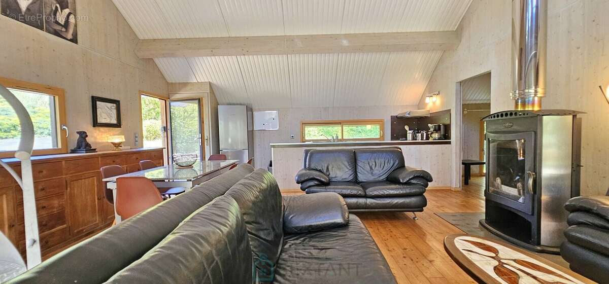 Maison d'architecte de 65m² situé à Vitrac, l'un des villages les plus prisés du Périgord Noir - photo 10