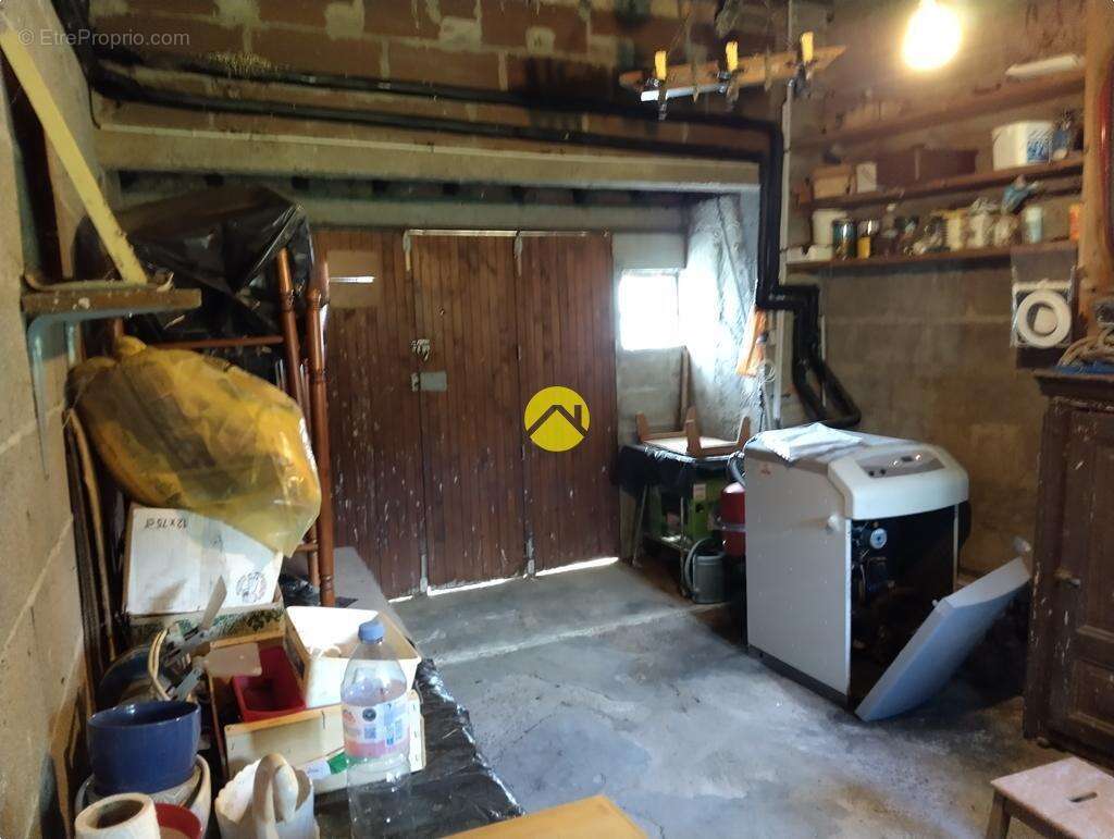 Maison à LE VEURDRE