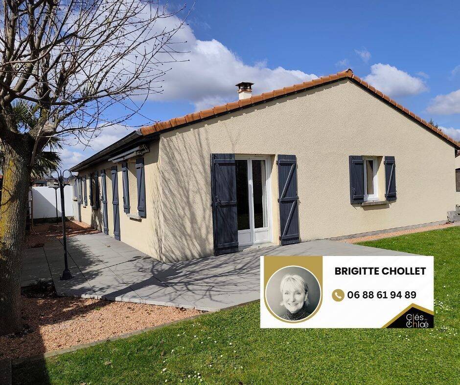 Maison à SAINT-BEAUZIRE