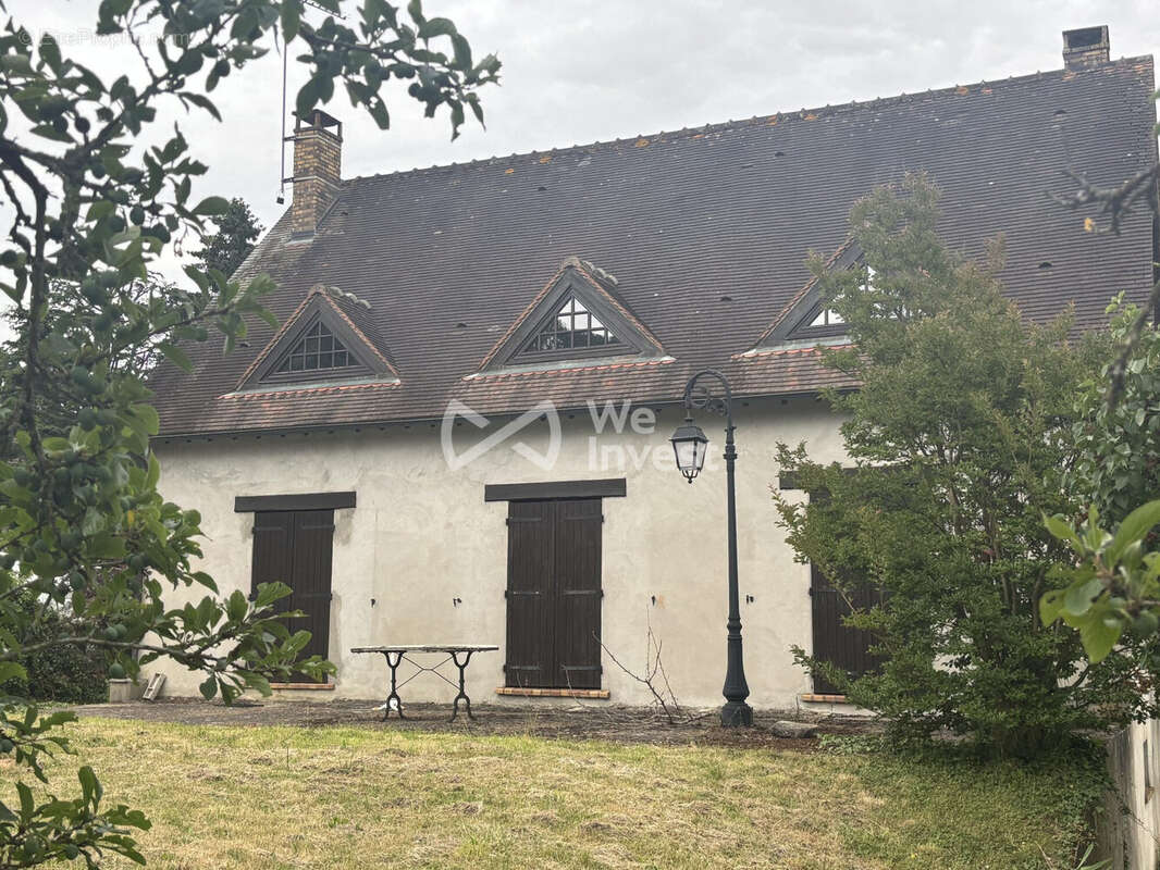 Maison à LINAS