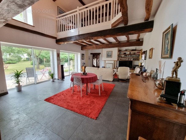 Maison à SAINT-LEGER-SOUS-CHOLET