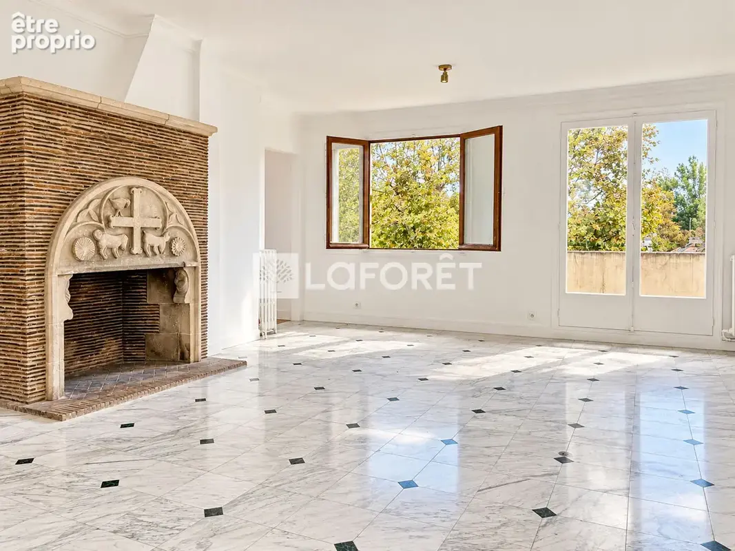 Saint Cloud 4P, 119 m², dernier étage, balcon, cave et parking - photo 2