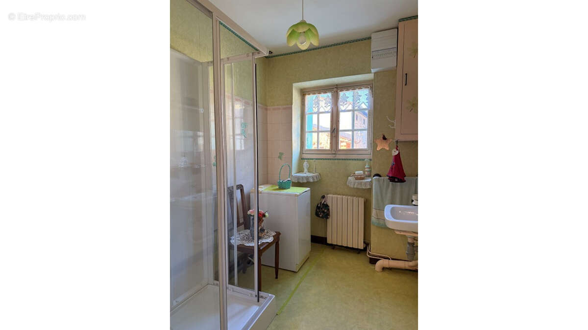 Maison à SAINT-GERMAIN-LAVAL