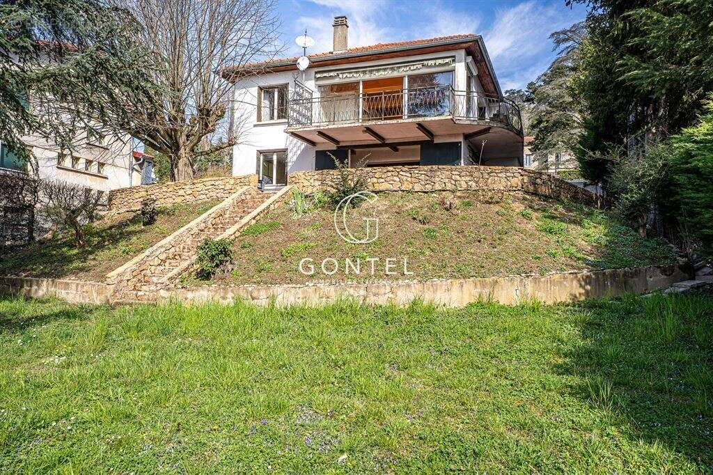 Maison à SAINT-CYR-AU-MONT-D'OR