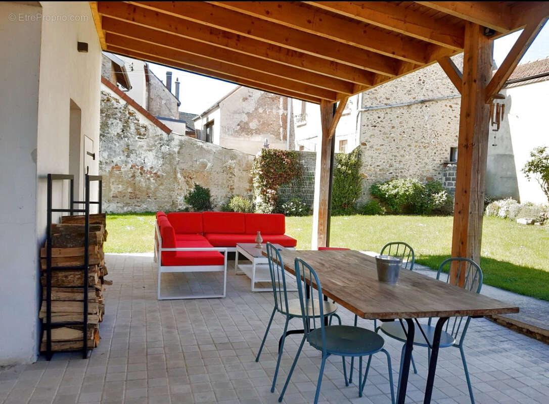 Maison à REBAIS