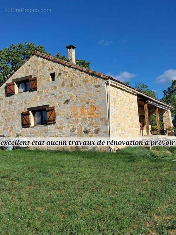 Maison à BARJAC