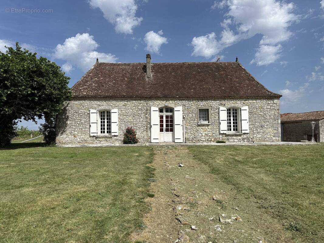 Maison à SAINTE-INNOCENCE