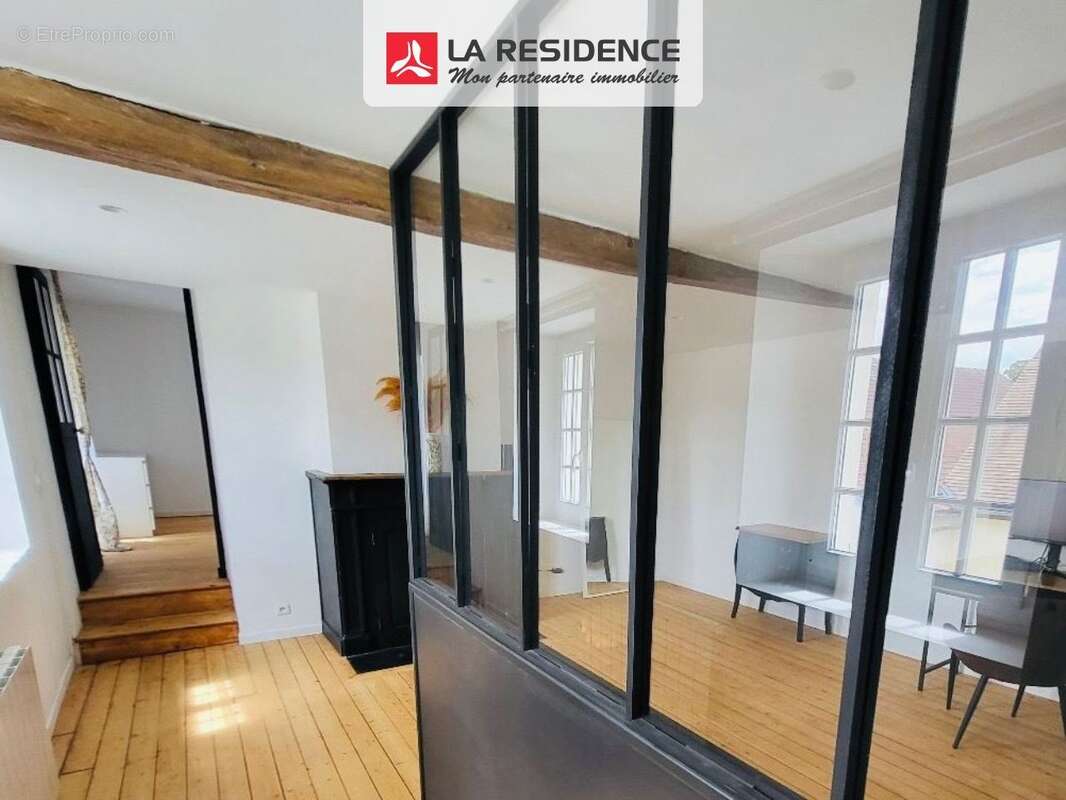 Maison à BONNIERES-SUR-SEINE