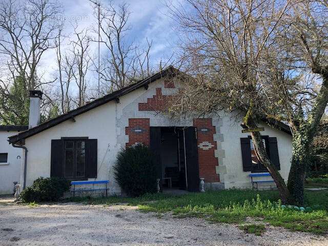 Maison à GRAYAN-ET-L'HOPITAL