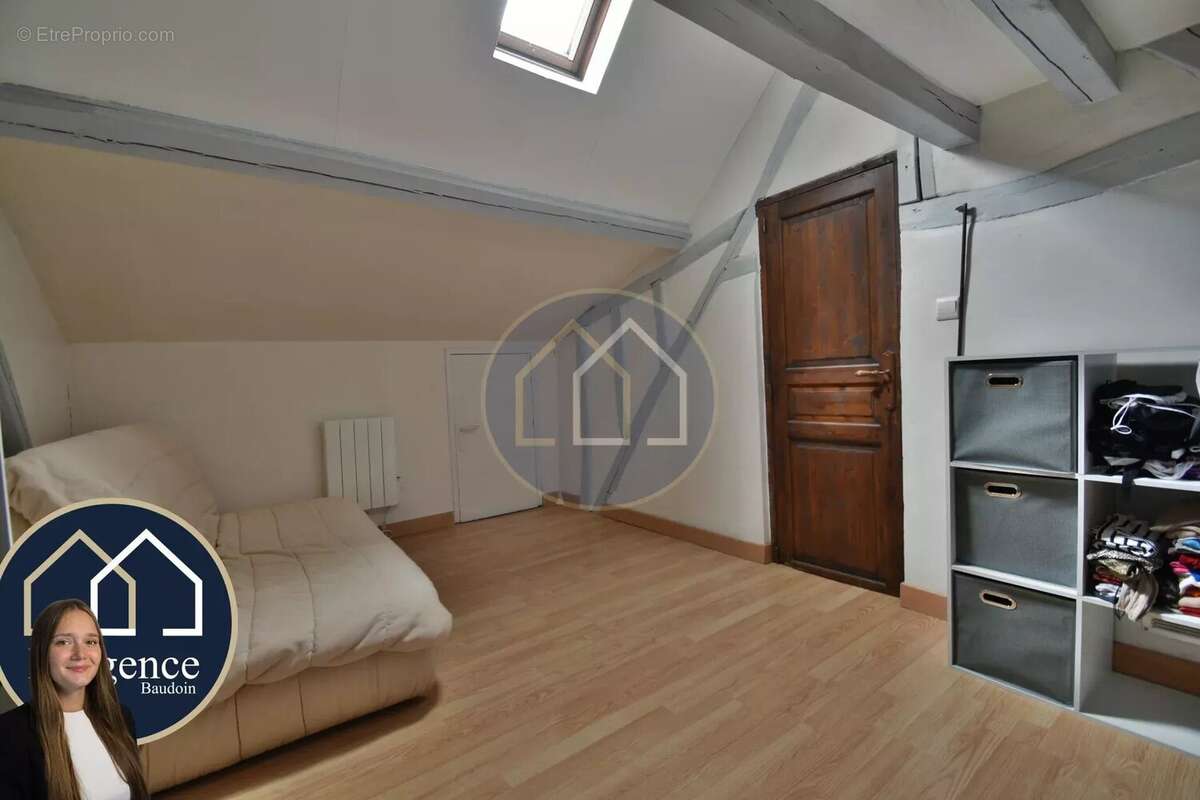 Maison à CLEVILLIERS