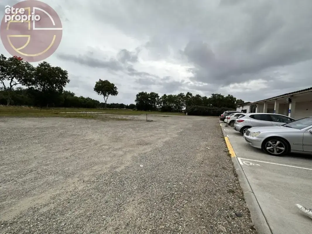 Local commercial - photo 4