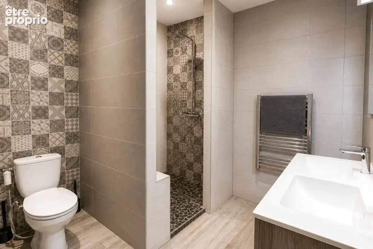 Maison de ville 5 pièces de 119 m² à Béziers avec vaste garage et terrasse - photo 12