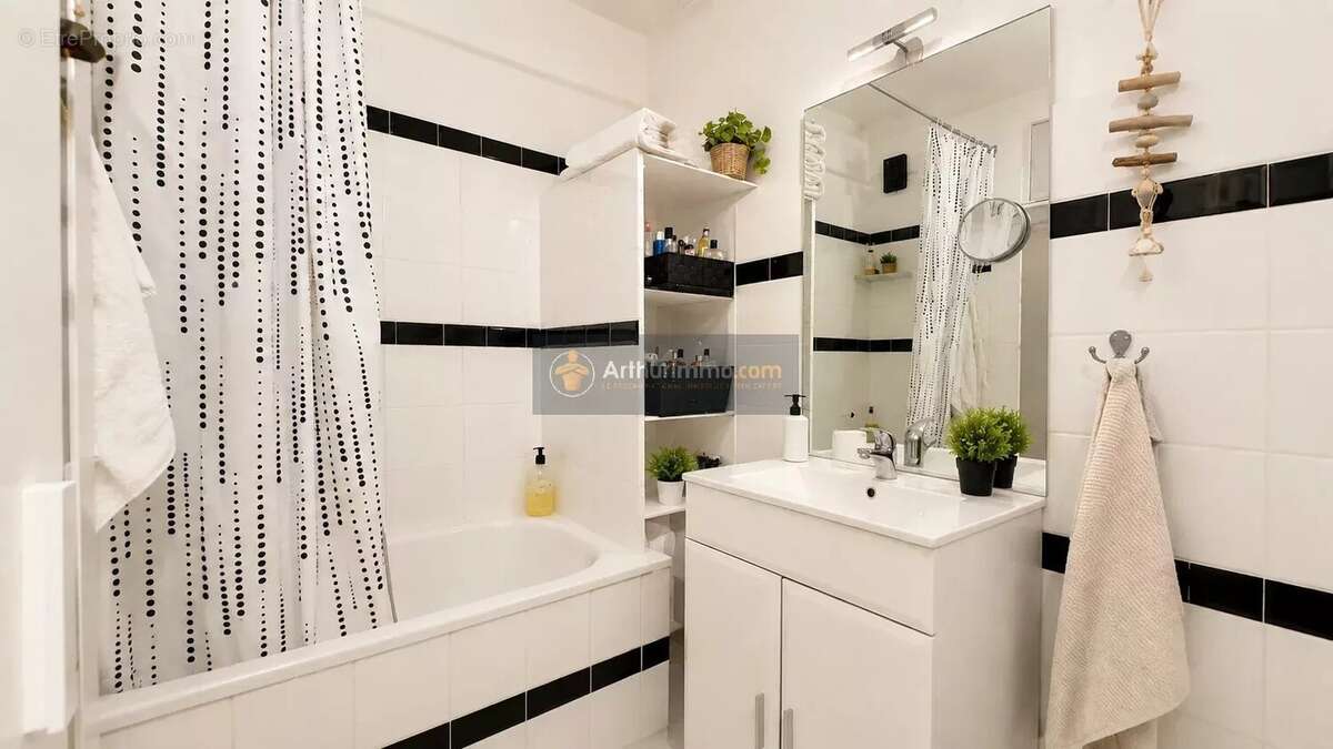 Appartement 72 m² à Frejus  - photo 7
