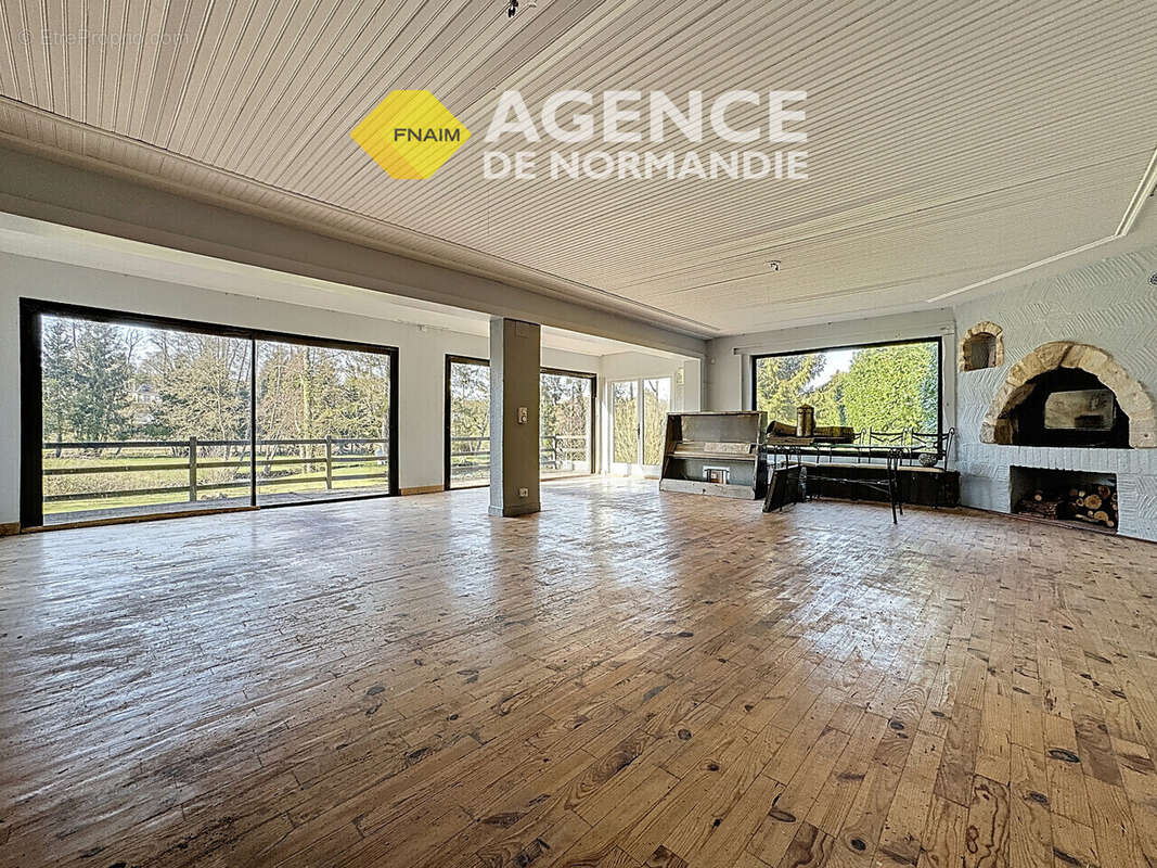 Maison à MONTREUIL-L&#039;ARGILLE