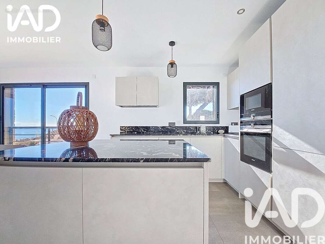 Appartement 90 m² à Sainte-Maxime  - photo 3