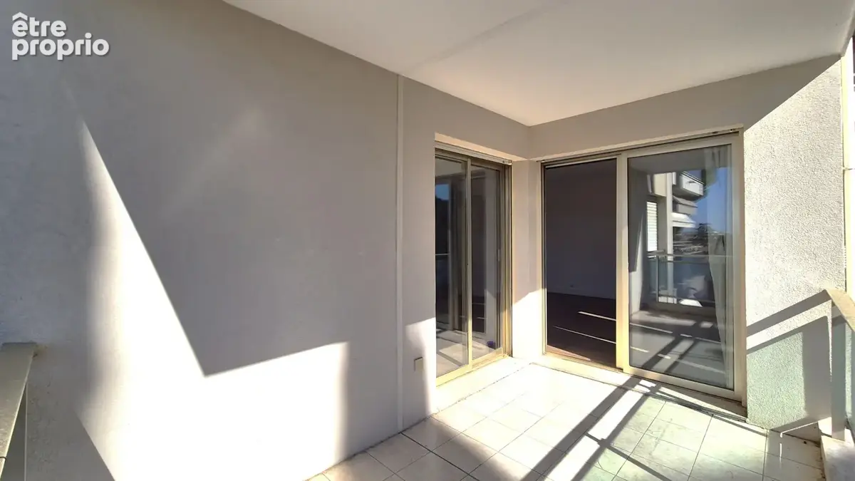 Cannes Montrose   Élégant 3 pièces avec deux terrasses, cave et stationnement - photo 8